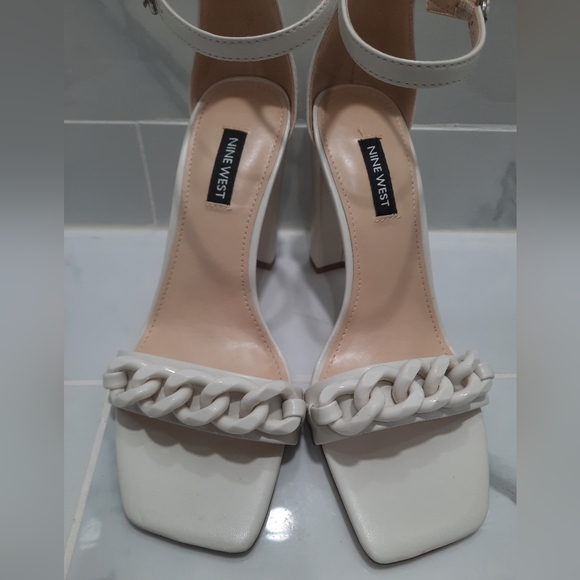 NEW NINE WEST MINDFUL CREAM /BONE 3" BLOCK HEEL Size 6.5 - Picture 7 of 14